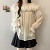 Blusa de Chiffon Manga Longa Off-Shoulder Estilo Francês Doce Plus Size para Mulheres Cheinhas, Design Emagrecedor com Apliques Florais 3D, Top Rejuvenescedor