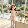 Conjunto de Verano 2026 Nuevo Top Camisola sin Mangas para Niñas, Top Elegante y Shorts, Dulce Conjunto de Dos Piezas para Uso al Aire Libre