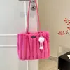 2026 Nova Bolsa de Ombro Grande Capacidade Feminina para o Trabalho Bolsa Tote de Pelúcia Bolsa de Mão Fofa para Estudantes