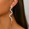 Pendientes de diamantes con forma de serpiente, estilo frío, exagerados y elegantes, de moda 2025.
