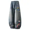 Jeans de Perna Larga Estilo Retro Americano Divertido com Graffiti, Efeito de Lavagem Vintage e Estampa Colorida de Cara Sorridente Ovo Frito, Caimento Solto