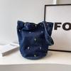 Ins Vintage azul escuro Denim Bordado Flor All-match Ombro Bolsa Estudante Lancheira Bolsa Balde Bolsa Bolsa Feminina Fofa