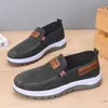 Nuevos Zapatos de Tela para Hombre de Otoño Suela Suave Cómoda Zapatos Casuales Zapatos de Lona del Viejo Pekín Tacón Bajo para Hombre Zapatos de Trabajo Antideslizantes