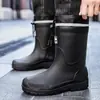 Botas de Chuva de Cano Médio Estilo Novo para Adultos na Europa e América, Impermeáveis, Antiderrapantes, com Punhos Elásticos Ajustáveis, Adequadas para Uso Doméstico e ao Ar Livre em Todas as Estações