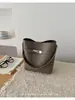 Bolsa de Ombro/Axila Casual Retro de Grande Capacidade para Mulheres 2026 Nova Moda Primavera e Verão Bolsa Transversal Saco de Balde para o Trabalho