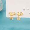 Pendientes pequeños de diamantes con destellos de amor 2022, nuevos pendientes de moda para dormir gratis, pendientes de diseño de nicho, pendientes femeninos, ninguno