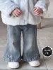 Super Lindo Conjunto de Invierno para Niñas Chaqueta con Orejas de Conejo para Niña Pequeña Pantalones de Micro Campana Elegantes Conjunto de Tres Piezas Ropa Coreana para Niños