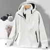 Cortavientos de alta gama para pareja con letras personalizables, capucha desmontable, resistente al viento e impermeable, adecuado para acampar y hacer senderismo en otoño e invierno