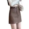 Nova Saia Mini Bodycon Versátil de Cintura Alta Emagrecedora Estilo Coreano Outono 2026, Saia de PU com Design Único Marrom