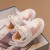Zapatillas de Moda Dulces y Lindas para Niñas con Suela Gruesa para Niños Mayores 2026 Primavera y Otoño Nuevas Zapatillas Deportivas Versátiles Casuales