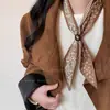 Cachecol de Pescoço Puxável Retro Francês Colar 2025 Novo Outono e Inverno Nicho Único Acessórios de Corrente para Suéter