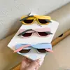 Óculos de Sol Quadrados Color Block Estilo Retrô Y2K para Mulheres, Modernos e Descolados, Fazem o Rosto Parecer Menor, Proteção Solar, Fashion e Versátil, Populares nas Redes Sociais