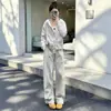 Conjunto Esportivo Casual Feminino 2026 Outono/Inverno Novo Conjunto de Duas Peças com Moletom com Capuz e Zíper Emagrecedor e Rejuvenescedor e Calça de Pernas Largas