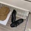 Zapatos de tacón bajo populares, casuales y versátiles