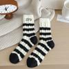 Meias de veludo australiano novas de inverno, espessadas, quentes, para casa, femininas, cor preto e branco, listradas, com laço, meias toalha