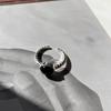 Anillo de plata 925 bañado en latón estilo ins abierto con piedra negra diseño retro simple anillo anillo