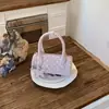2026 Verão Nova Bolsa Feminina de Alto Estilo Design de Nicho Bolsa de Ombro Transversal com Bolinhas Popular Bolsa Cilíndrica de Mão