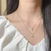 Colar Cruz Gota d'Água Dupla Camada para Mulheres, Fashion e Único Estilo Ins Design de Nicho, Corrente de Clavícula Camadas Estilosa Atacado