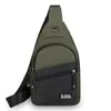 Bolso cruzado informal y versátil para deportes al aire libre, bolso cruzado ligero y moderno para el día a día y viajes, bolso multifuncional elegante para hombre