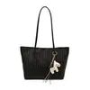 Bolso Tote Casual Retro Versátil de Gran Capacidad 2026 Nuevo Estilo Verano Bolso de Hombro de Moda de Gama Alta para Mujer
