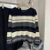 Suéter de punto a rayas con bloques de color estilo coreano para mujer, corte holgado, adelgazante, cuello redondo, manga larga, versátil, suéter fino, top base para otoño