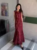 Vestido de Manga Corta con Cuello Redondo Bordado Láser Color Borgoña Estilo Nuevo Primavera 2026 Falda Larga Elegante de Cola de Pez