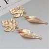 Hojas de oro K antiguas accesorios para el cabello de novia hechos a mano DIY pulsera colgante Muñeca de dibujos animados accesorios para teléfono móvil material