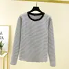 Nuevo top térmico de rayas de cuello redondo para otoño e invierno para mujer, engrosado, cálido, holgado, versátil, camiseta adelgazante