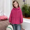 Chaqueta de Otoño para Niños 2026 Nuevo Modelo Niños y Niñas Abrigo Resistente al Viento e Impermeable para Exteriores Chaqueta de Senderismo con Capucha para Niños Moderna