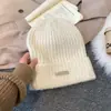 Gorro de Lana Tejido Gris para Mujer en Invierno, Gorro Versátil Cálido de Felpa Estilo Coreano, Gorro Pequeño para el Frío que Muestra la Cara, Gorro con Protección para los Oídos y Puntera