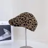 Sombrero Retro de Estampado de Leopardo Otoño e Invierno Europeo y Americano Gorra de Visera Versátil Casual Personalidad Boina Viaje al Aire Libre Boina de Pintor Gorra de Periódico Tendencia