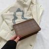 Bolsa de ombro casual simples 2023 outono e inverno nova moda corrente bolsa quadrada pequena simples moda retrô bolsa mensageiro para mulheres