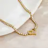 Pulseira Simples e Estilosa em Formato de Coração com Embelezamento Completo de Diamantes, Única e Versátil para o Dia a Dia, Não Desbota, Venda Direta do Fabricante