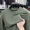 Nova Blusa com Capuz de Manga Longa Masculina para Primavera e Outono, Cor Sólida, Gola Redonda, Corte Solto Casual, Camada Base para Meia-Idade