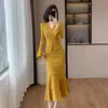 Elegante Conjunto de Vestido de Dos Piezas de Otoño de Calidad Estilo Chanel, Efecto Adelgazante, Colores Durazno y Amarillo