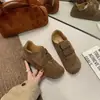 Novo 2026 Todo Couro Feminino Pronta Entrega Fundo Plano Três Cores Bico Redondo Velcro Outono Inicial Sapatos de Argan Tênis de Treino Alemão Esportivo Casual