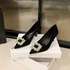 Zapatos de tacón de aguja para mujer, de gamuza color borgoña, con punta fina y hebilla de pedrería, para ir al trabajo, versátiles, estilizan, escotados, elegantes