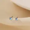 Pendientes Pequeños Aurora Pendientes Sencillos de Lujo Ligero Piedra Lunar Estilo Coreano y Japonés Pendientes Aptos para Dormir Nueva Tendencia 2025