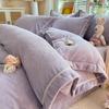 Juego de Cuatro Piezas de Cama de Terciopelo de Leche Tallado de Alto Peso Otoño e Invierno Antiestático Funda de Edredón con Doble Cara de Felpa Ropa de Cama