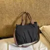 Bolso bandolera casual de color blanco roto y marrón con correa ajustable al hombro, estilo artístico, bolso de hombro ligero para chicas jóvenes para ir de compras y viajar