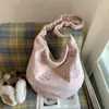 2026 Primavera Temprana Nuevo Bolso de Axila Artístico de Nicho Bolso Tote de Gran Capacidad Bolso de Mano para Estudiantes y Viajeros Frecuentes Bolso de Hombro