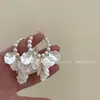 Pendientes de Borla de Hilo de Seda Francesa con Forma de Pétalo y Perla Súper de Hada Temperamento Suave Retro Aguja de Plata 925 Pendientes de Sentido Avanzado Nicho Femenino ~