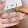 Aretes de Plata S925 Estilo Fragante Perla Asimétricos Estilo Natural Tranquilo Personalidad Temperamento Combinación Total Simples Aretes de Amor