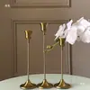 Ht Portavelas Amarillo Retro Estilo Europeo Decoración Romántica Cena a la Luz de las Velas de Navidad Accesorios de Boda Base para Portavelas