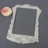 Moldagem por Injeção Padrão de Relevo Estéreo Moldura de Metal Galvanizado Caixa de Presente Placa Decorativa Prata Moldura Decorativa de Flor Placa de Nome Grátis