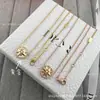 Pulsera Brújula Estrella Sol Luna Estrella de Ocho Puntas Oro V Artesanía Fina Nácar Blanco Marca D Chapado Grueso Oro de 18 Quilates Cadena para Clavícula Lujo Ligero
