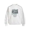 Moletom Crewneck com Letras Graffiti de Retrato Americano Masculino Primavera e Outono Solto Estilo de Rua Casual Pulôver Roupa Esportiva