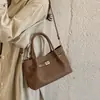 Bolsa de Mão Retrô de Luxo para Mulheres 2026 Nova Popular de Verão Exquisite para o Dia a Dia Ombro Único Transversal Bolsa Tote
