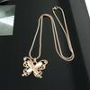 Joyería Yi estilo coreano nueva cadena de suéter collar de ópalo de mariposa ropa elegante para mujer suministro de joyería larga al por mayor