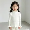 Camiseta interior de punto para niña con cuello semialto y volantes, top interior acanalado para niños primavera y otoño, camiseta de manga larga ajustada para bebé